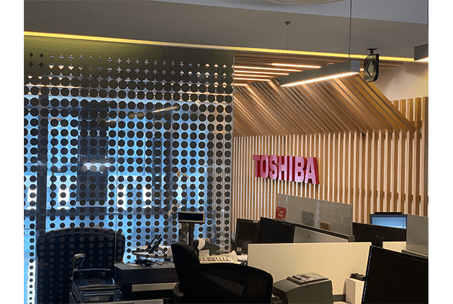 Cortinas para oficina corporativa Toshiba